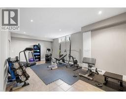 16 SEIFERT Court - 33