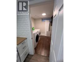 100 LAURIS Avenue - 26