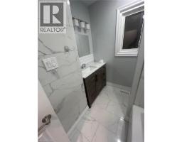 100 LAURIS Avenue - 31