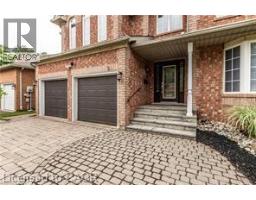 24 CANNING Crescent - 2