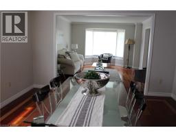 24 CANNING Crescent - 30