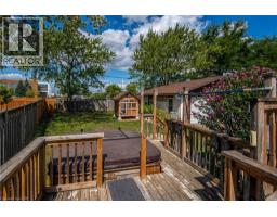 77 ROBERTS Crescent - 32