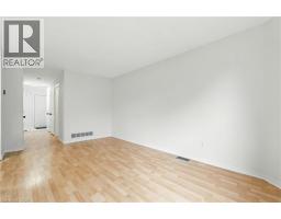 39 FOXBOROUGH Drive - 12