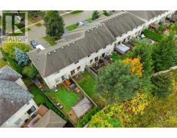 39 FOXBOROUGH Drive - 42