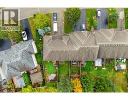 39 FOXBOROUGH Drive - 46