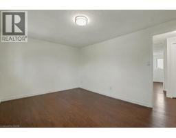25 UPPER CANADA Drive UnitNo. 17 - 15