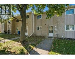 25 UPPER CANADA Drive UnitNo. 17 - 2