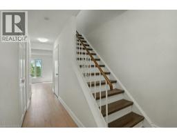 25 UPPER CANADA Drive UnitNo. 17 - 4