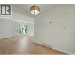 25 UPPER CANADA Drive UnitNo. 17 - 8