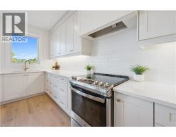 17 MARY WATSON Street - 22