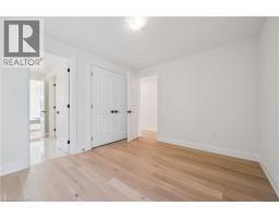 17 MARY WATSON Street - 32