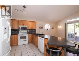 324 KEEWATIN Avenue - 11