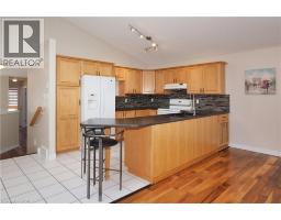 324 KEEWATIN Avenue - 8