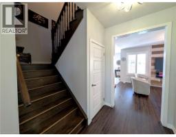 37 MULL Avenue - 24