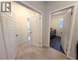 37 MULL Avenue - 27