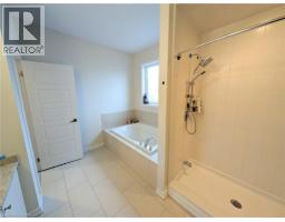 37 MULL Avenue - 29