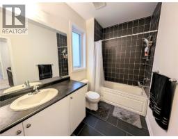 37 MULL Avenue - 33