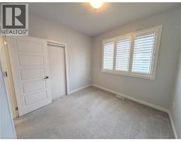 37 MULL Avenue - 35