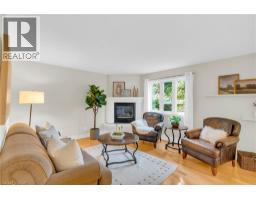 214 DARTMOOR Crescent - 11