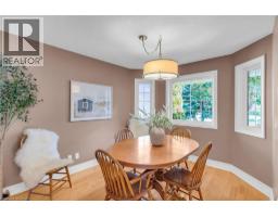 214 DARTMOOR Crescent - 12