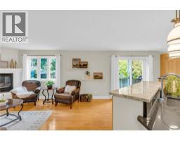 214 DARTMOOR Crescent - 18
