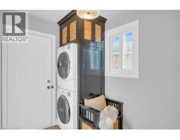 214 DARTMOOR Crescent - 20
