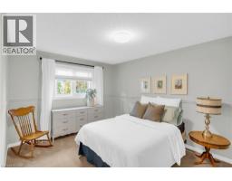 214 DARTMOOR Crescent - 38