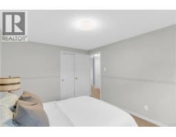 214 DARTMOOR Crescent - 39