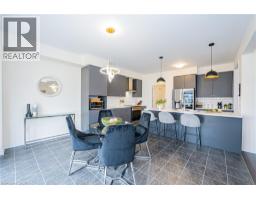 22 OAKTREE Drive - 13