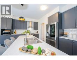 22 OAKTREE Drive - 17