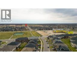22 OAKTREE Drive - 2