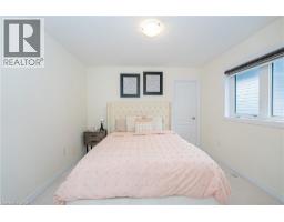 22 OAKTREE Drive - 34