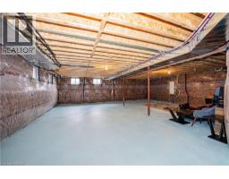 22 OAKTREE Drive - 43