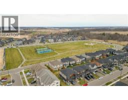 22 OAKTREE Drive - 49