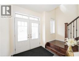 22 OAKTREE Drive - 5