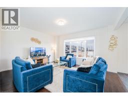22 OAKTREE Drive - 9