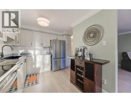 112 HIGHBROOK Street - 16
