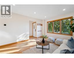 53 HINCKS Street - 6