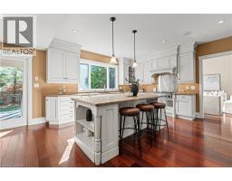 541 FALCONRIDGE Crescent - 18