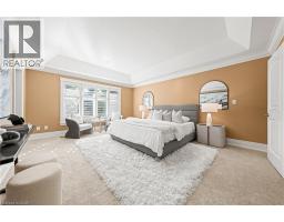 541 FALCONRIDGE Crescent - 26