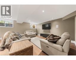 541 FALCONRIDGE Crescent - 40