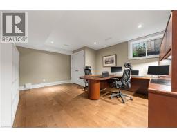 541 FALCONRIDGE Crescent - 42