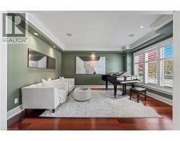 541 FALCONRIDGE Crescent - 8