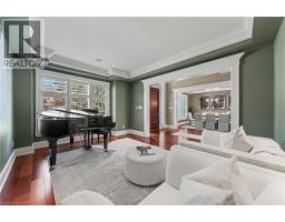 541 FALCONRIDGE Crescent - 9