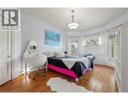 415 WALLACE Avenue N - 32