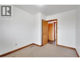 18 KINGSTON Crescent - 18