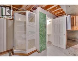 18 KINGSTON Crescent - 26