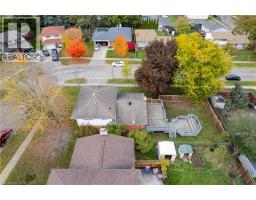 18 KINGSTON Crescent - 33