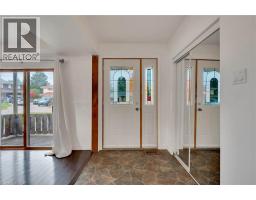 18 KINGSTON Crescent - 6