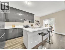 256 W KING Street - 19